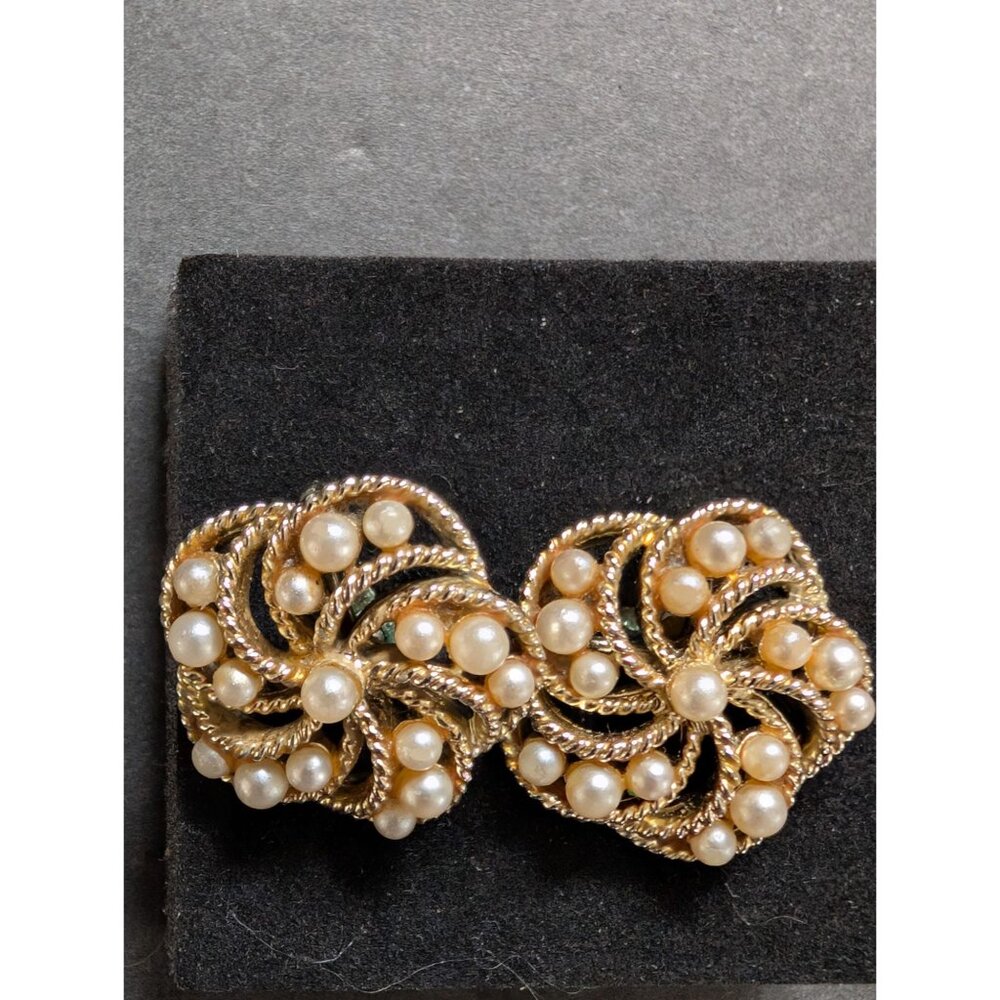 Vintage Lisner Gold-Tone Faux Pearl Clip-On Earrings Swirl Design